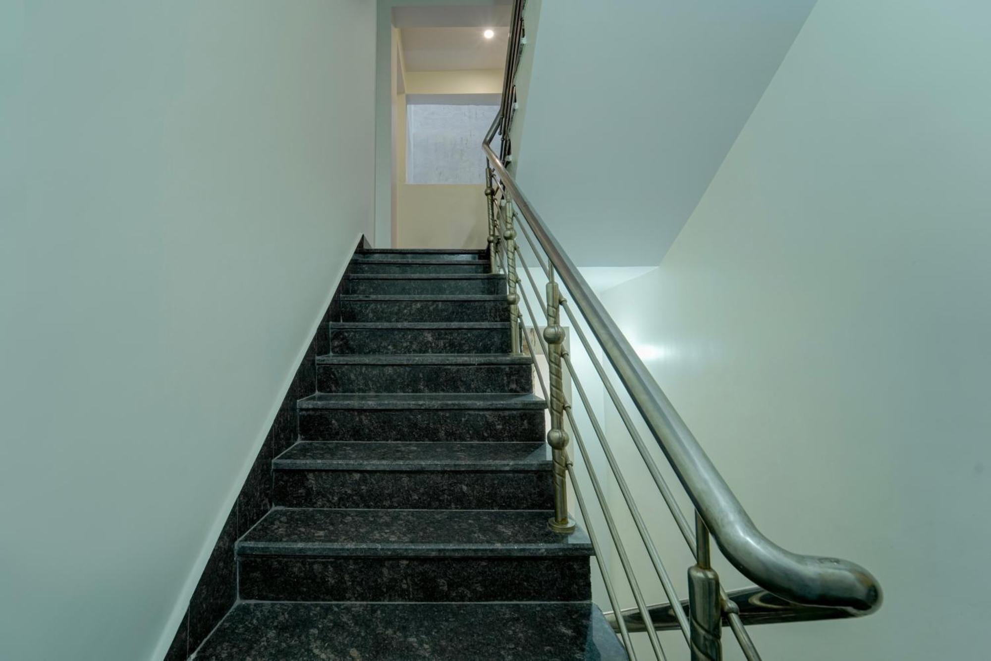 Super Hotel O M. S. Inn Πάτνα Εξωτερικό φωτογραφία